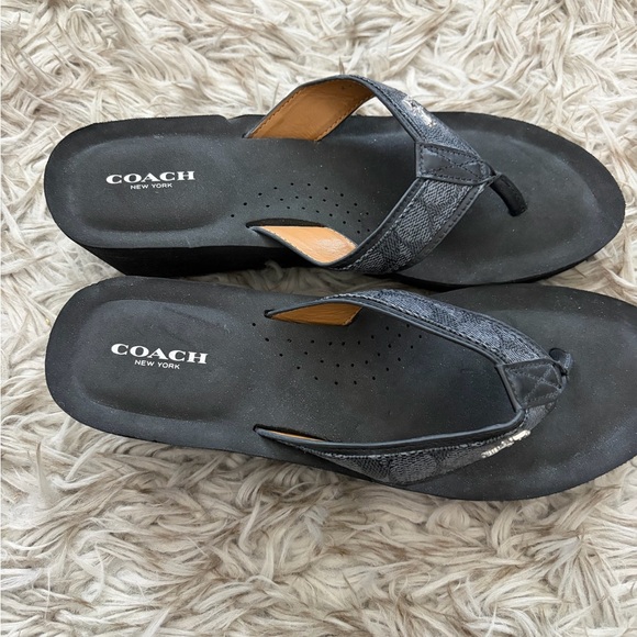 NWOT Coach Black Wedge  Thong Sandals - Picture 8 of 9